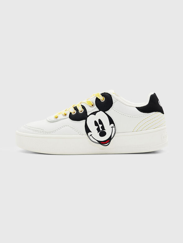 Sneakers with accent laces  - 1