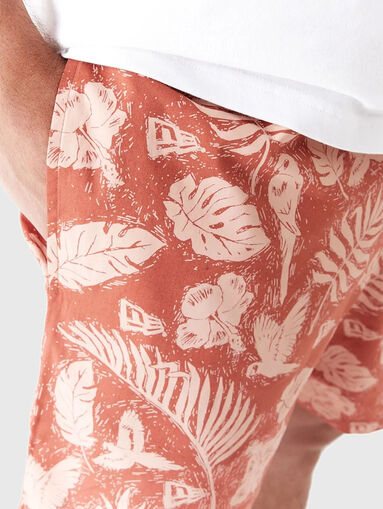 Orange printed shorts - 5