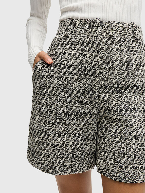 High-waisted boucle shorts - 2