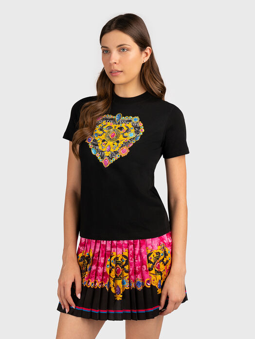 Black T-shirt with accent print