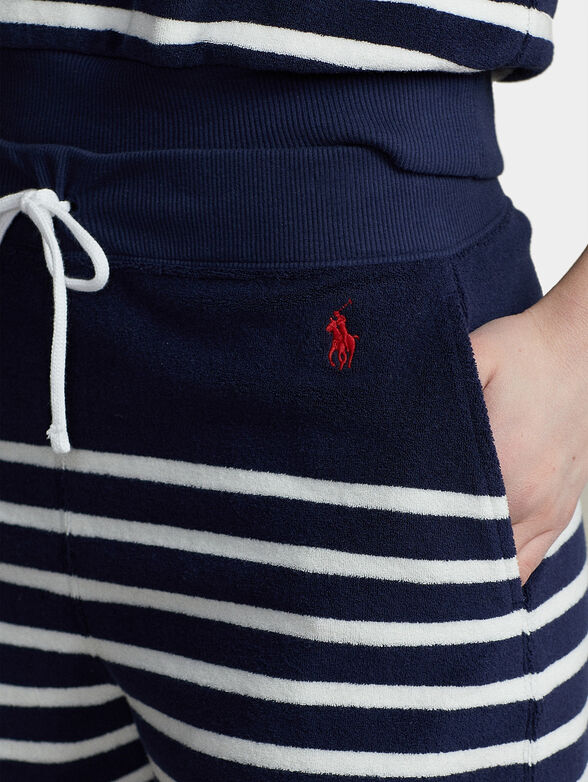 Stirped shorts with logo embroidery - 3