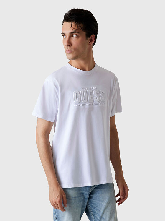 Cotton T-shirt with oval neckline in beige - 1