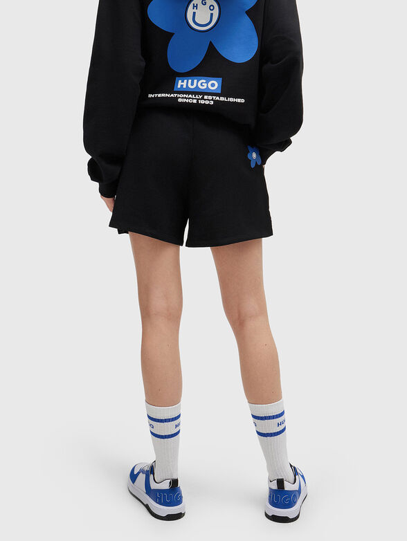 Black shorts with accent details - 2