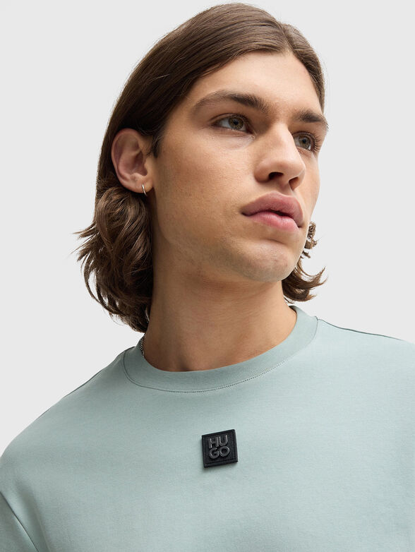 Cotton T-shirt with oval neckline in black - 4