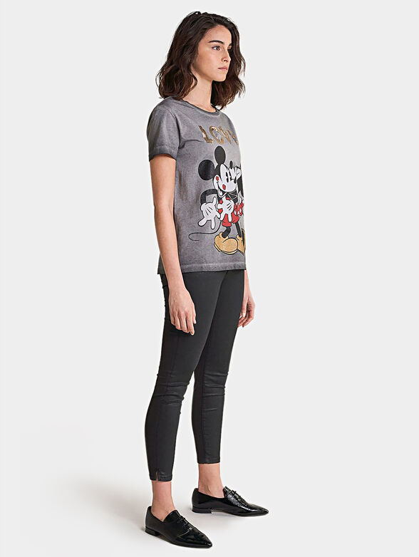 T-shirt with print and sequins - 2