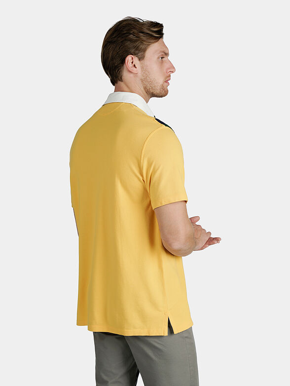 Polo shirt in yellow with accent strip - 2