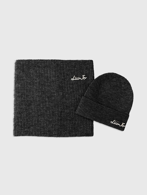 Scarf and hat set with logo accent - 1