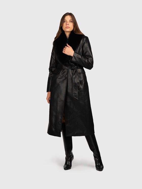 Палто с мека яка и колан на талията - 1