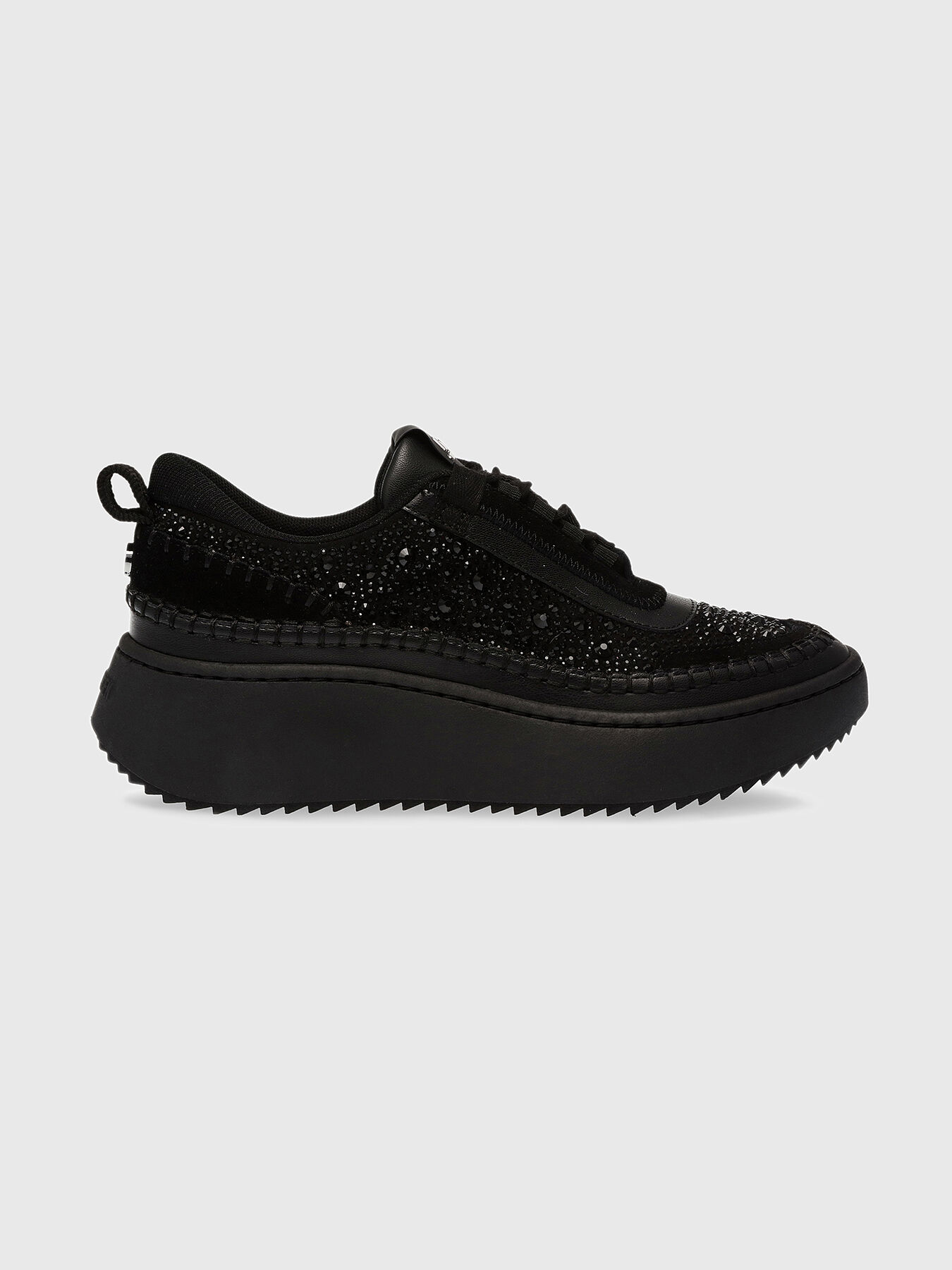 【Steve Madden】Dash 海外限定 DASHER Black Low-Top Faux Fur Slip-On Sneaker | Women's