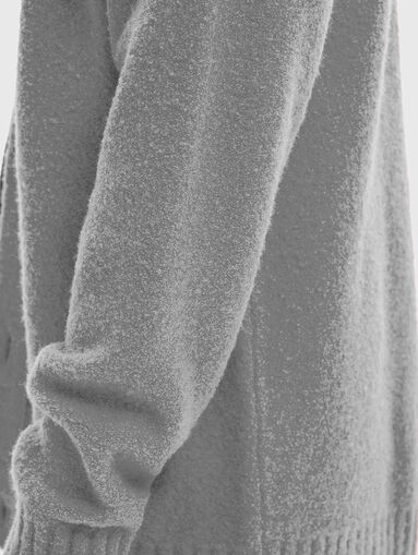 Cardigan with grey buttons - 4