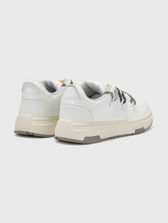 Sneakers with accent laces - 3