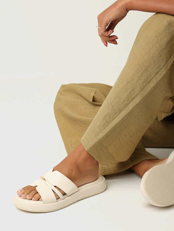 LOTUS II PACHA slides with logo - 2