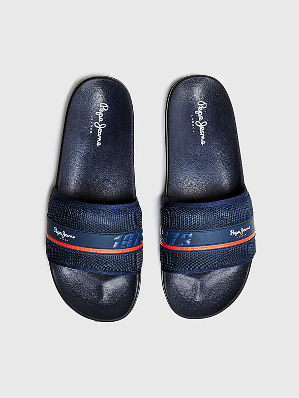 Slide sandals in black - 2