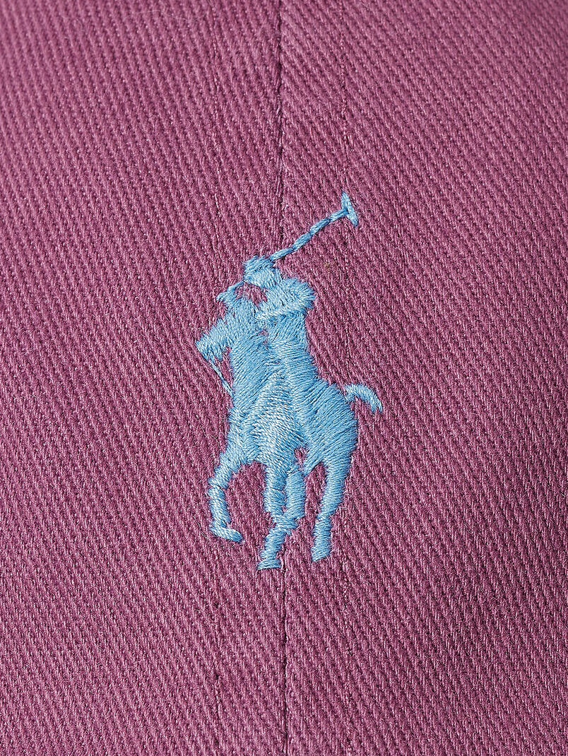 Baseball cap with logo - 3