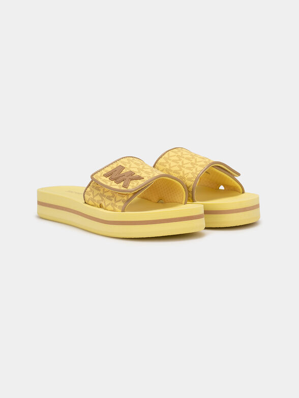 Yellow slides with monogram logo print - 2