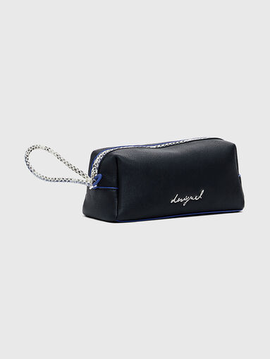 Case with logo accent - 5