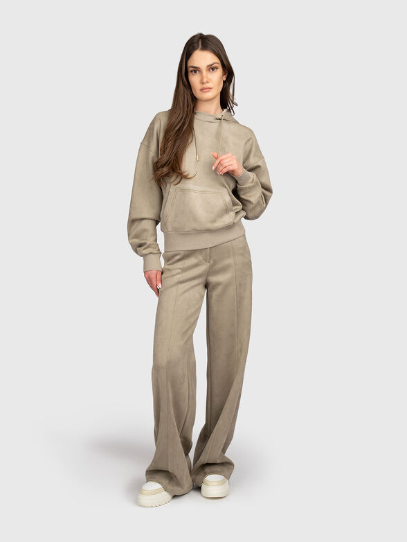 Sweatshirt with front pocket - 2