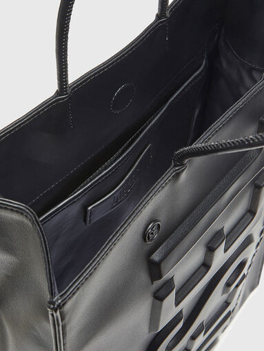 Black bag with embossed logo - 5