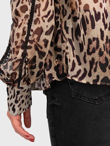 Blouse BRIGIDA with animal print  - 4