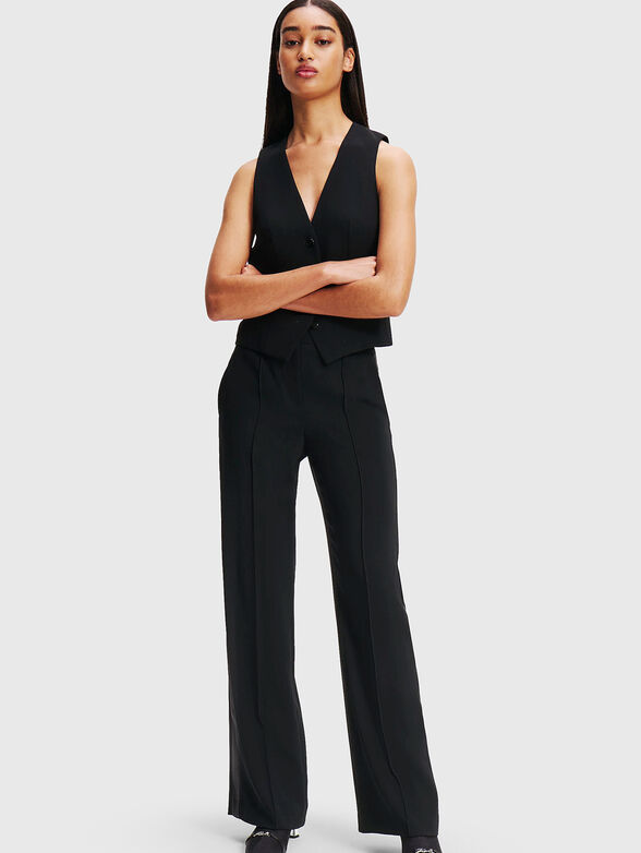 Beige trousers with crease - 3