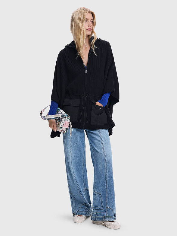 ALDAMA poncho with accent pockets - 2