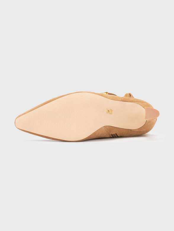 Beige suede boots - 5