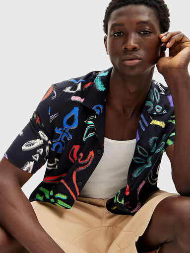 Black short sleeve shirt with multicolour print - 5