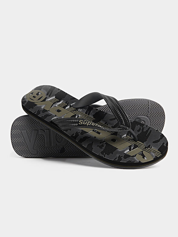 Flip flops with camouflage print - 1