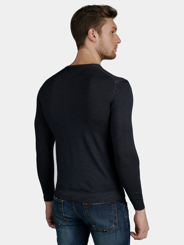 Sweater in navy blue color - 2