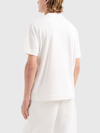 T-shirt in beige with logo embroidery - 3