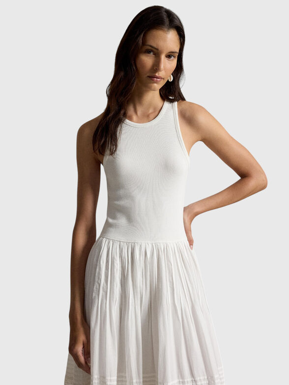 Sleeveless dress with lace - 4