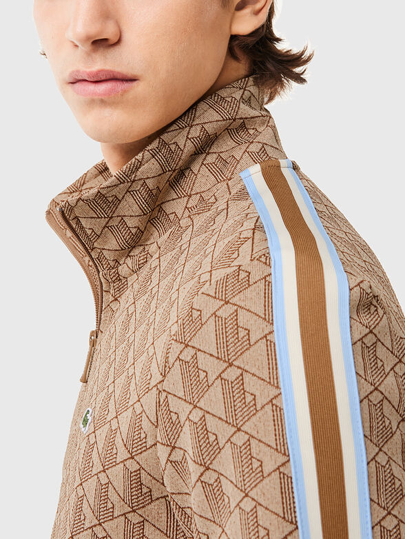 Sweatshirt with monogram print in brown - 4