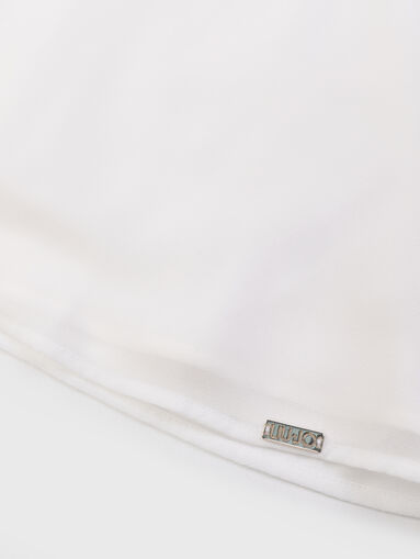 Dress with accent neckline  - 5