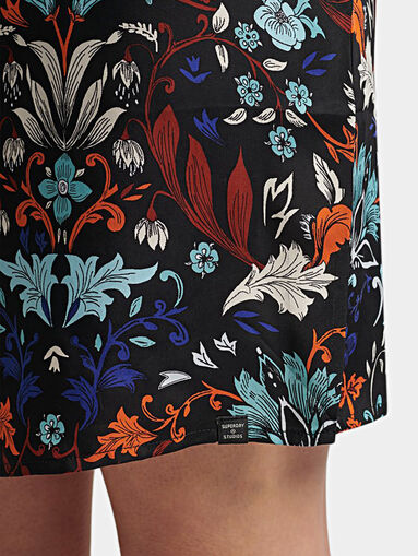 Dress whit floral print - 5