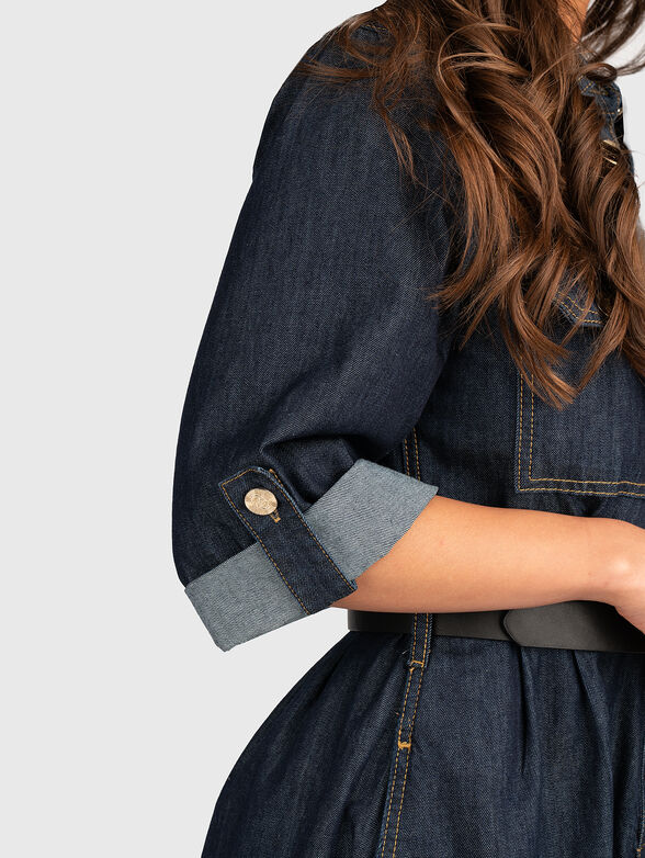 Denim dress with belt - 4