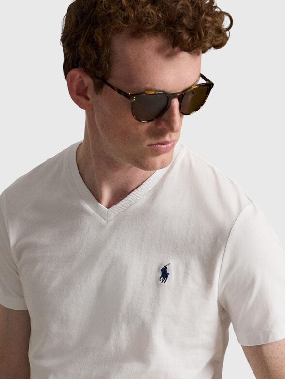 White T-shirt with V-neck - 4