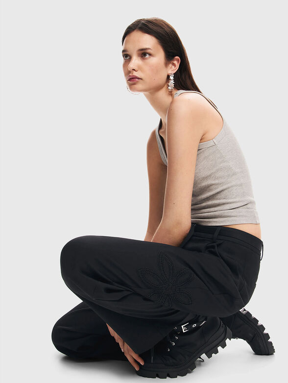 RIN black pants with floral embroidery - 6