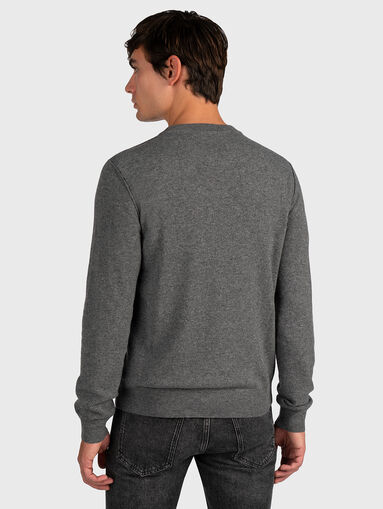 Black sweater with round neck - 3