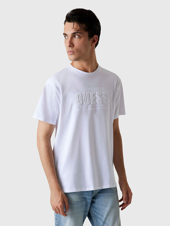 Cotton T-shirt with oval neckline in beige - 1