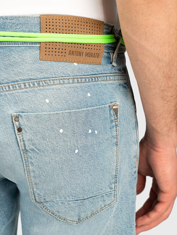 ARGON denim shorts with neon detail - 4