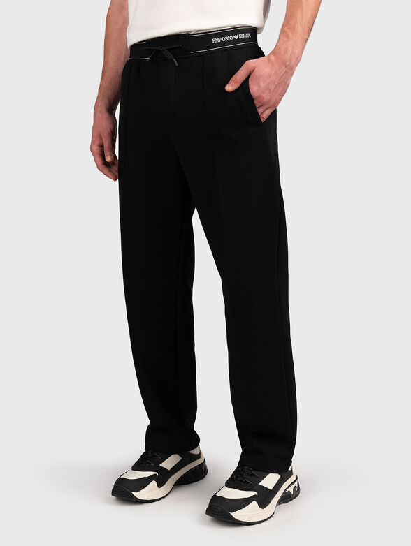 Trousers with contrasting logo accent - 1