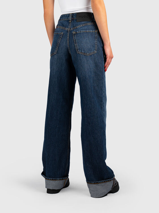 High waisted jeans - 2