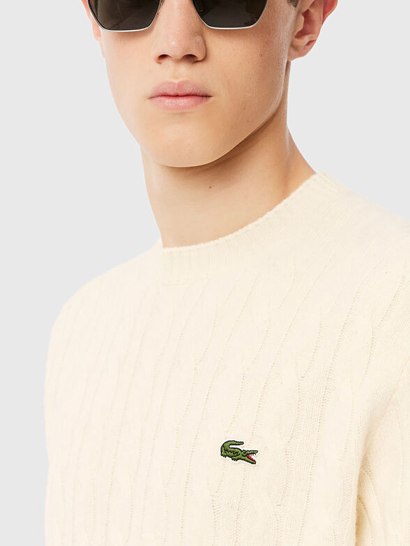 Sweater with oval neckline - 4