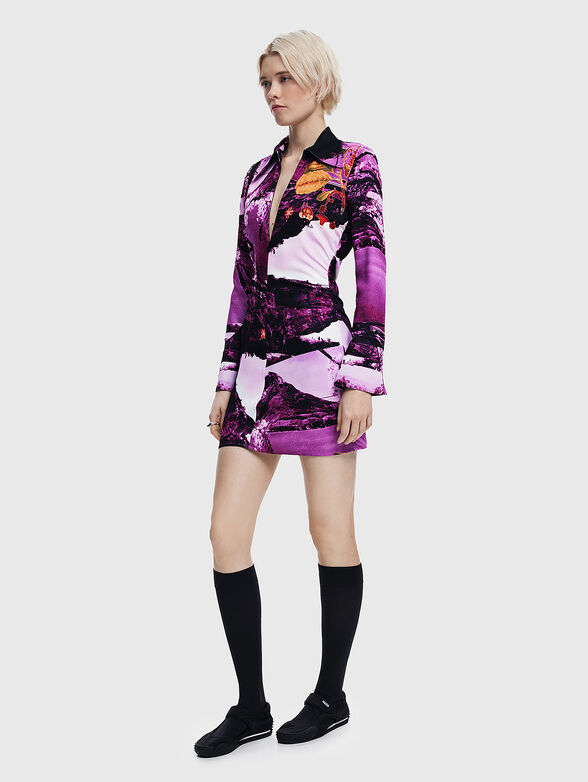 Dress with a zipper at the neckline - 5