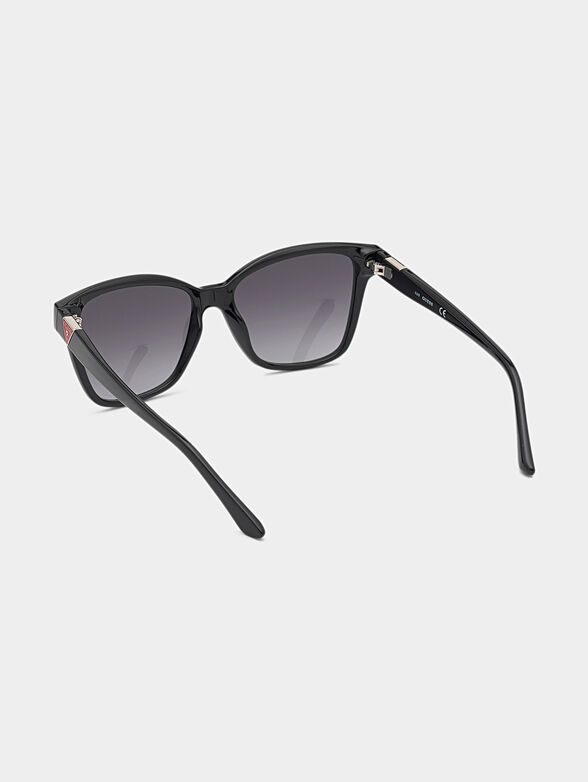 Sunglasses with logo - 3