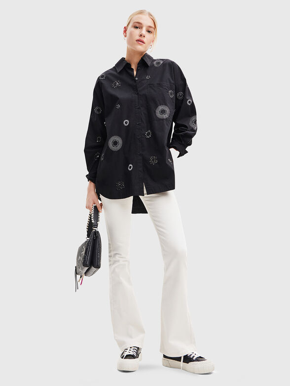 Oversize shirt with embroidered details - 2