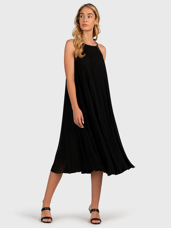 Pleated black dress with chains - 1