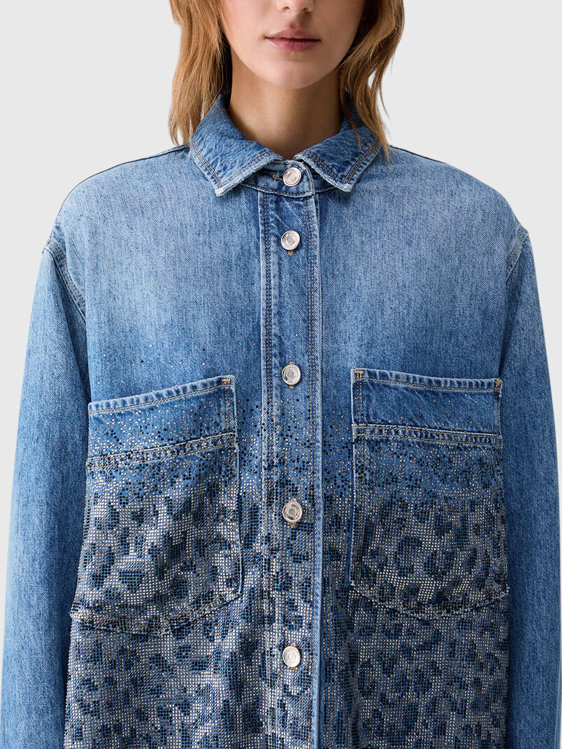 Overshirt in denim with rhinestones animal print - 3