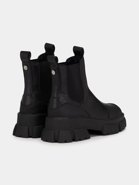 CAVE ankle boots with elastic inserts - 3