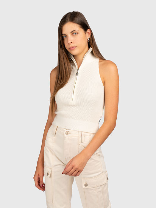 Top with polo collar and zip